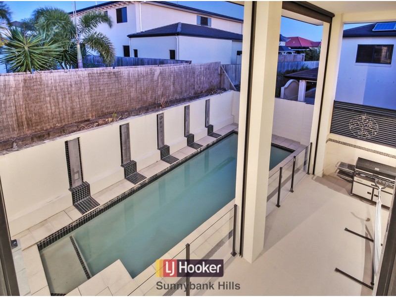 95 The Parkway, Stretton QLD 4116