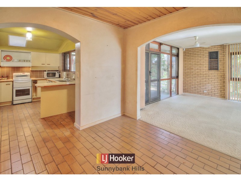 198 Pinelands Road, Sunnybank Hills QLD 4109