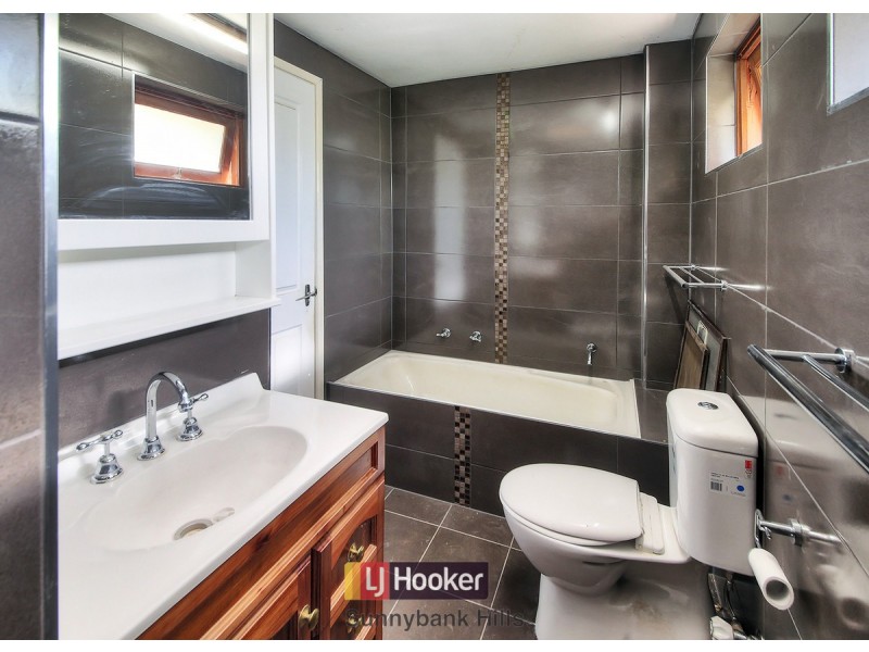 198 Pinelands Road, Sunnybank Hills QLD 4109