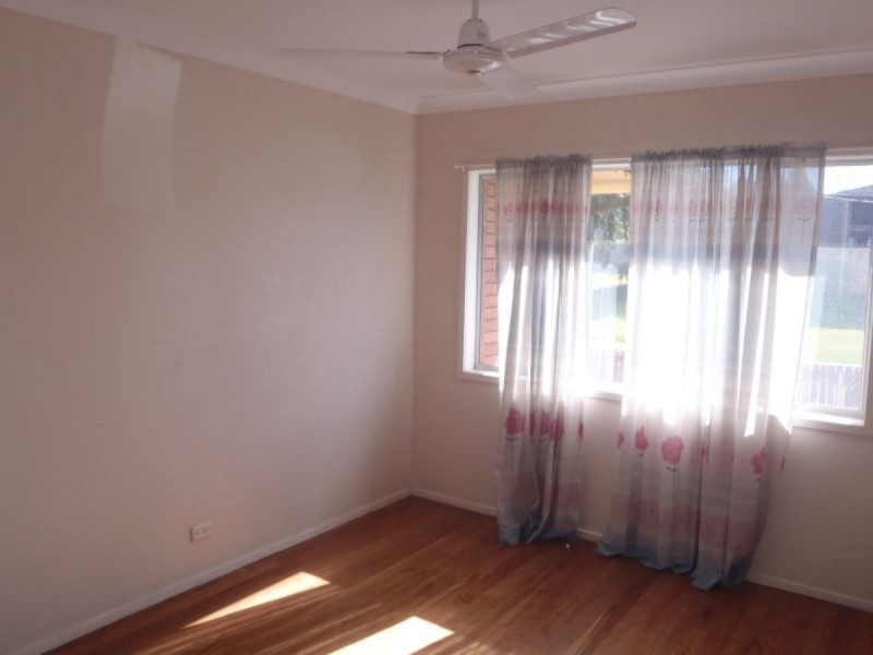 22 Cinderella Drive, Springwood QLD 4127