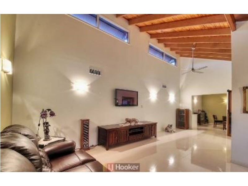 17 Cedrus Street, Sunnybank Hills QLD 4109