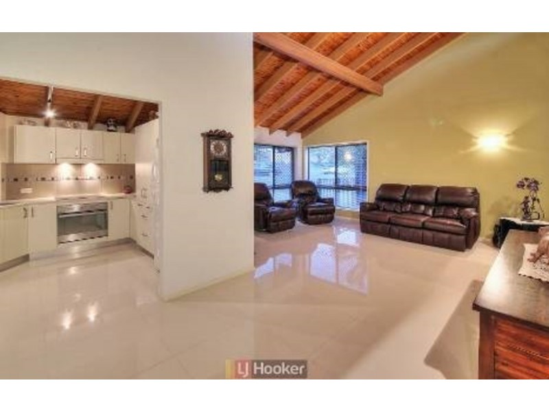 17 Cedrus Street, Sunnybank Hills QLD 4109