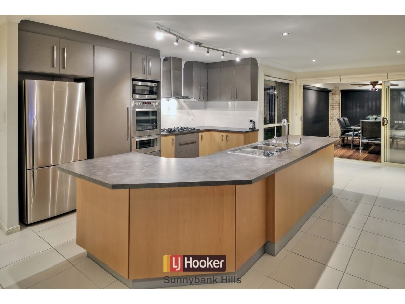 7 Barrington Place, Parkinson QLD 4115