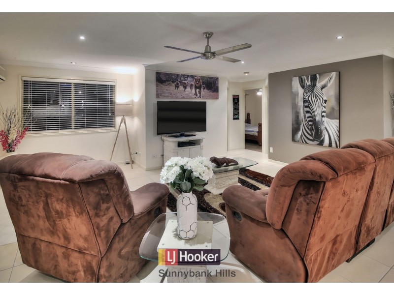 7 Barrington Place, Parkinson QLD 4115