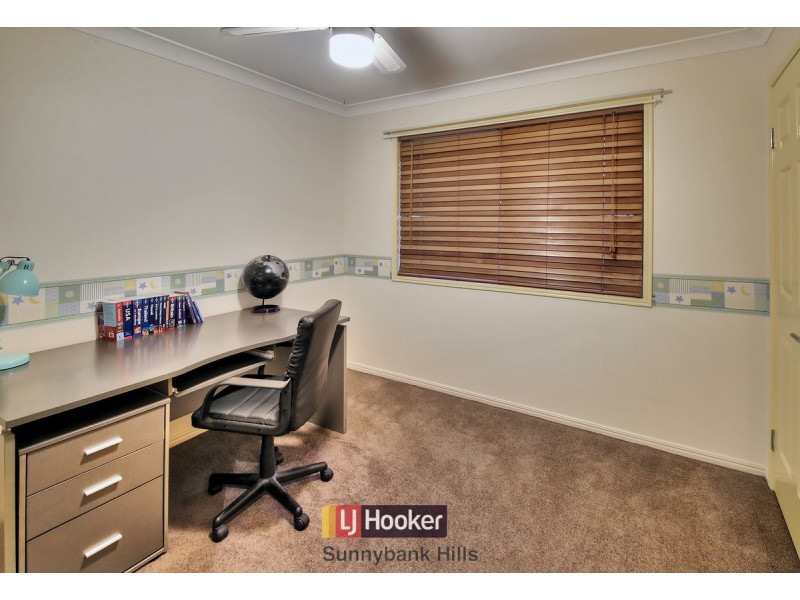 7 Barrington Place, Parkinson QLD 4115