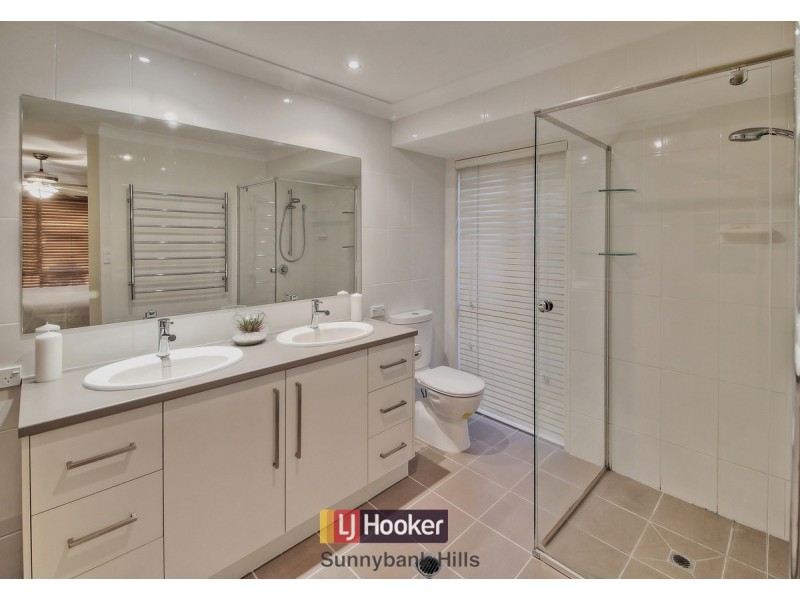 7 Barrington Place, Parkinson QLD 4115