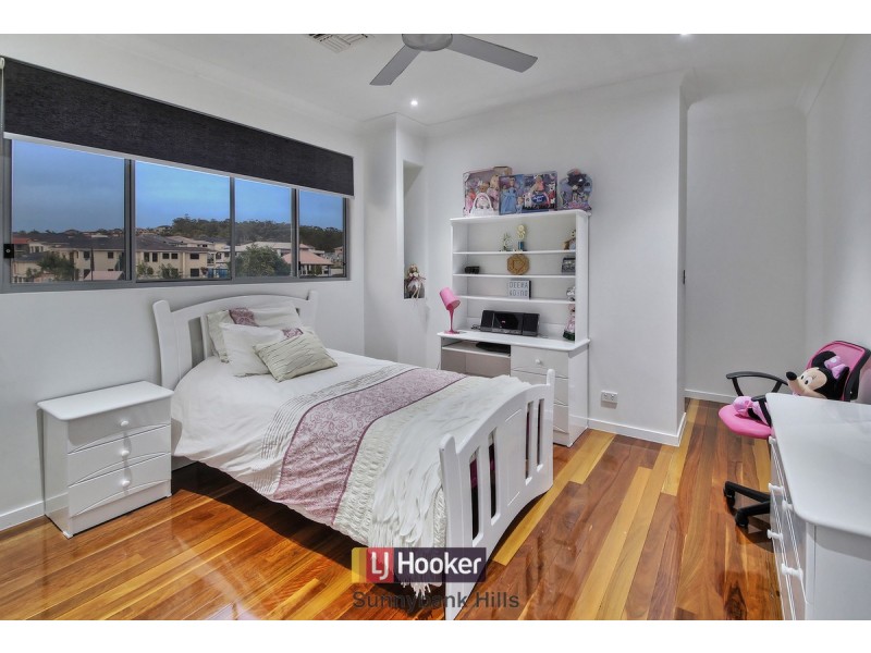 110 The Parkway, Stretton QLD 4116