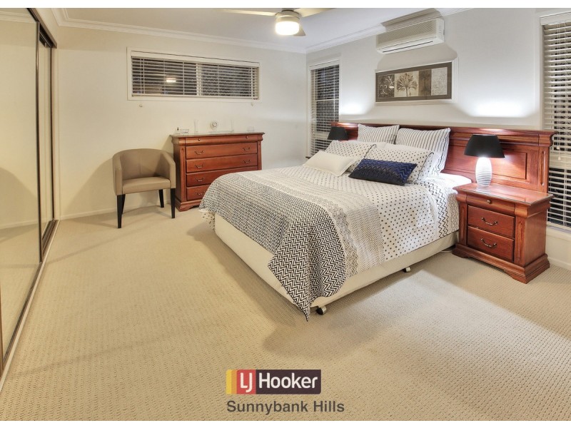 8 Brandy Court, Calamvale QLD 4116