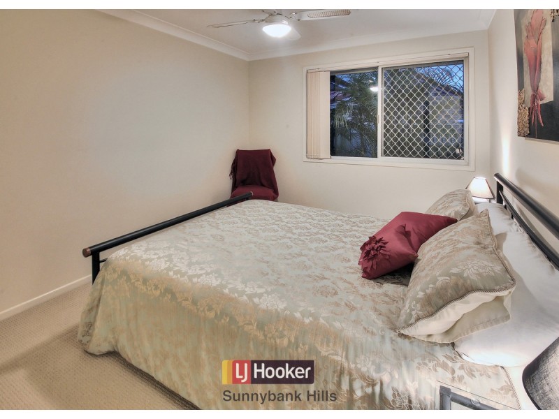 8 Brandy Court, Calamvale QLD 4116
