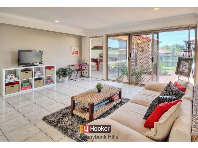 8 Aviance Close, Eight Mile Plains QLD 4113