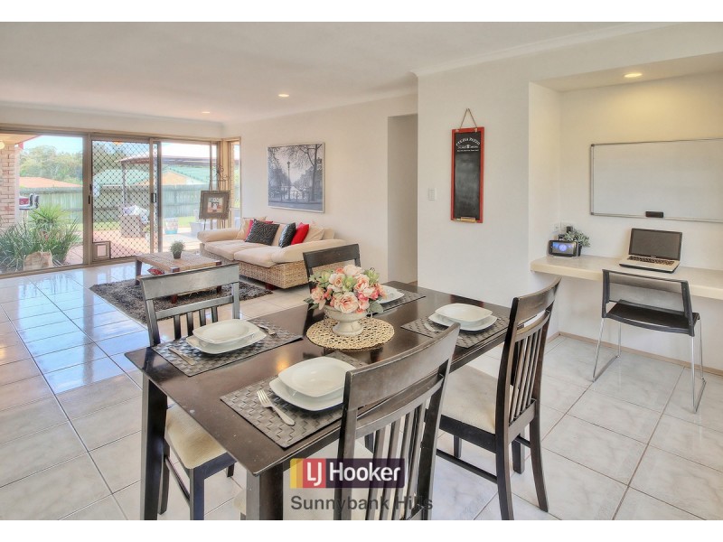 8 Aviance Close, Eight Mile Plains QLD 4113