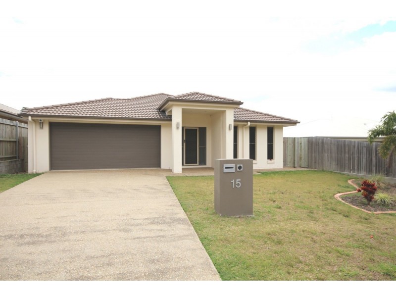 15 Harvey Place, Calamvale QLD 4116