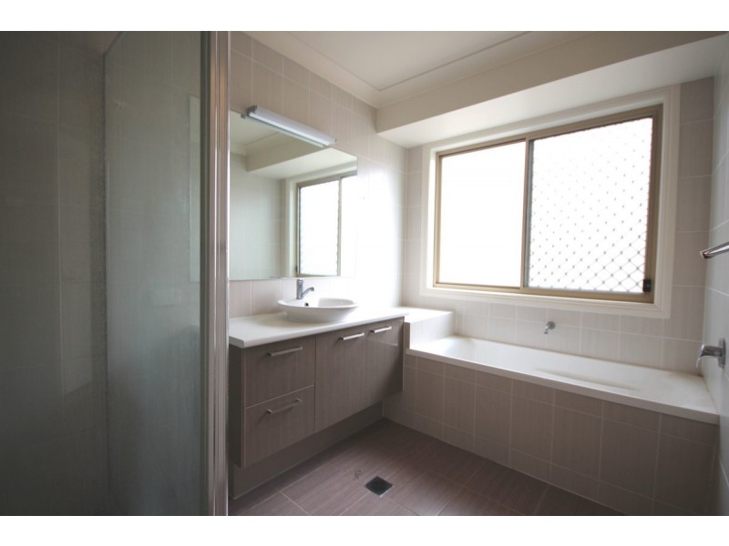 15 Harvey Place, Calamvale QLD 4116