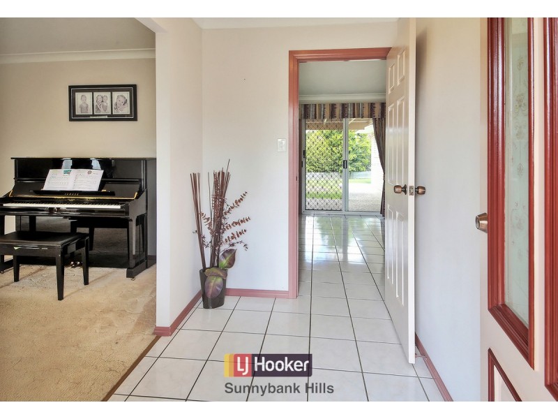 46 Corypha Crescent, Calamvale QLD 4116