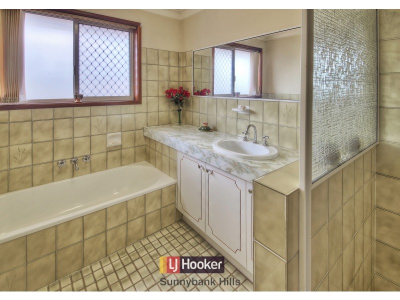 18 Cherrywood Street, Sunnybank Hills QLD 4109