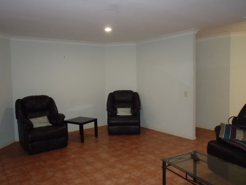 7 Jacaranda Place, Calamvale QLD 4116