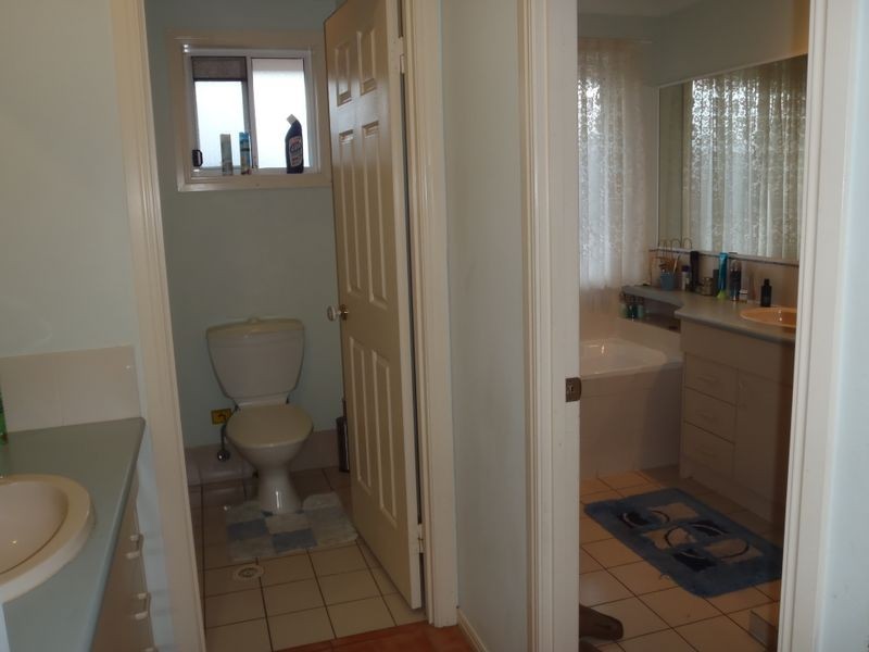 7 Jacaranda Place, Calamvale QLD 4116