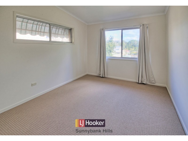 15 Moorgate Street, Macgregor QLD 4109