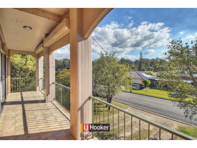 15 Moorgate Street, Macgregor QLD 4109