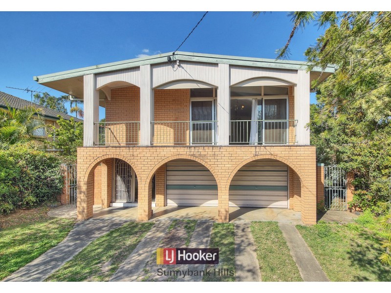 15 Moorgate Street, Macgregor QLD 4109