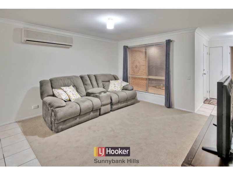 32 Lewis Place, Calamvale QLD 4116