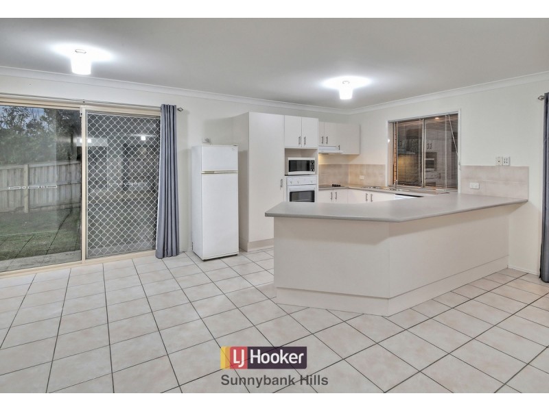 32 Lewis Place, Calamvale QLD 4116