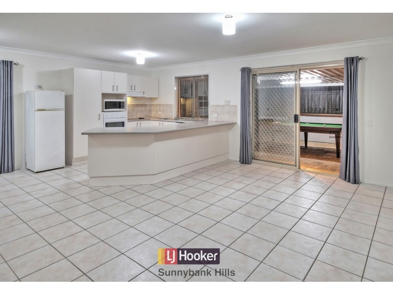 32 Lewis Place, Calamvale QLD 4116