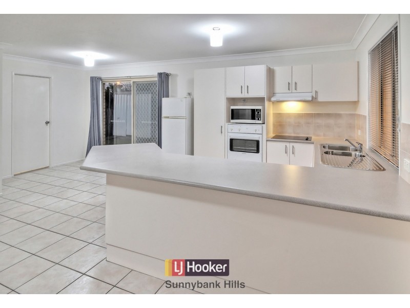 32 Lewis Place, Calamvale QLD 4116