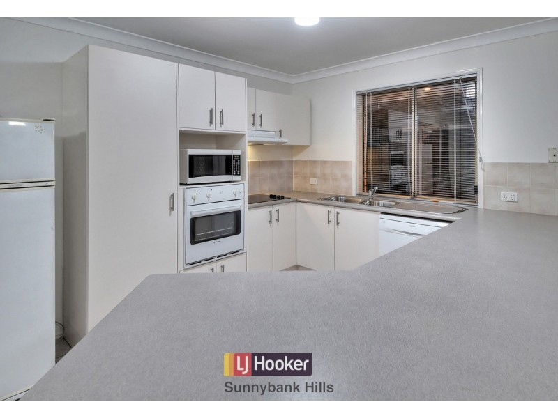 32 Lewis Place, Calamvale QLD 4116