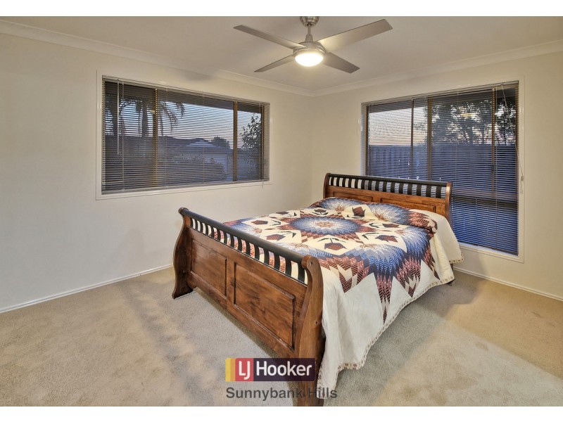 32 Lewis Place, Calamvale QLD 4116