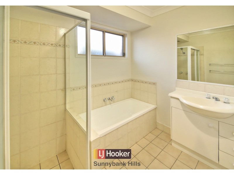 32 Lewis Place, Calamvale QLD 4116
