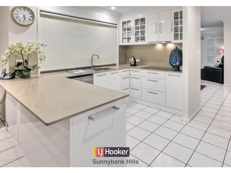 4 Allara Place, Eight Mile Plains QLD 4113