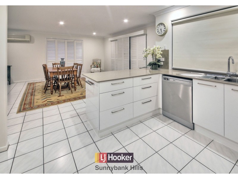 4 Allara Place, Eight Mile Plains QLD 4113