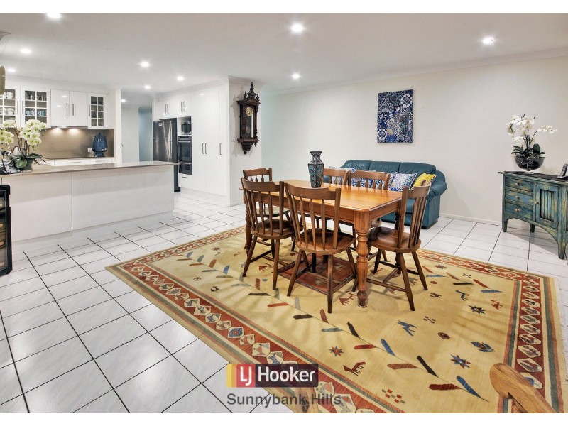 4 Allara Place, Eight Mile Plains QLD 4113