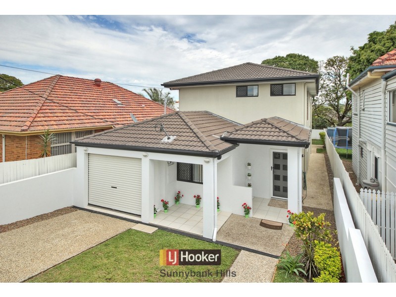 32 Gatling Road, Cannon Hill QLD 4170