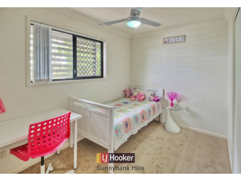 32 Gatling Road, Cannon Hill QLD 4170