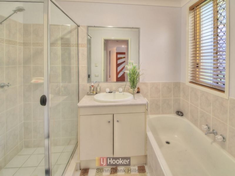 11 Kununurra Crescent, Shailer Park QLD 4128