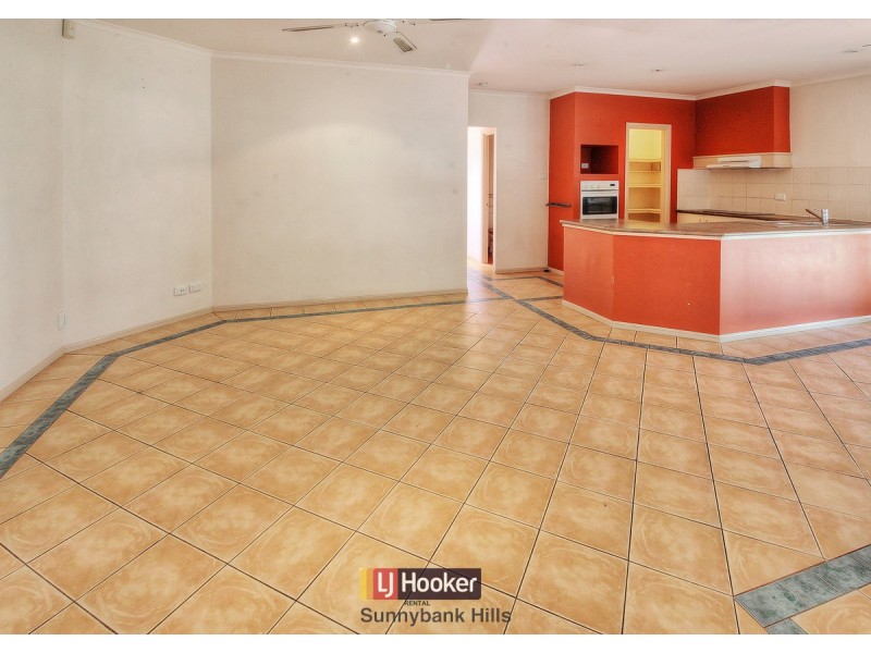 27 Janarde Place, Parkinson QLD 4115