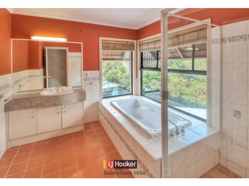 27 Janarde Place, Parkinson QLD 4115