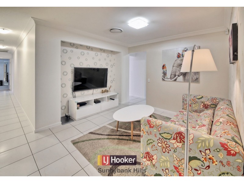 13 Rosella Close, Calamvale QLD 4116