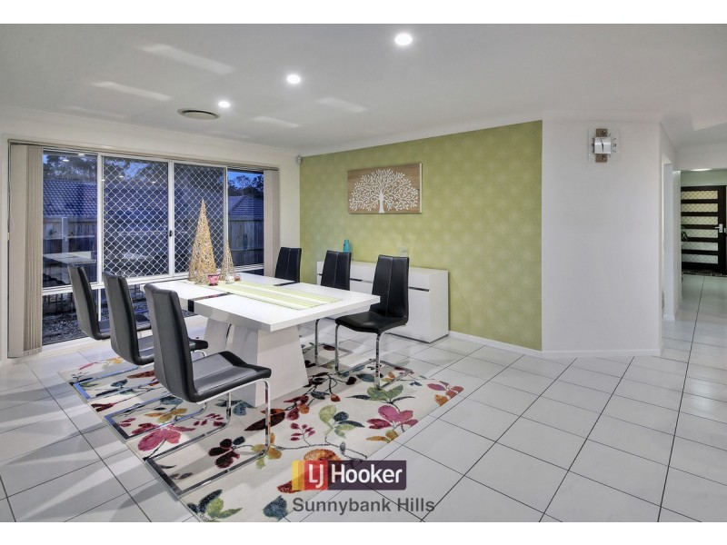 13 Rosella Close, Calamvale QLD 4116