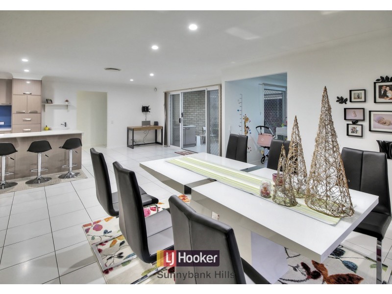 13 Rosella Close, Calamvale QLD 4116