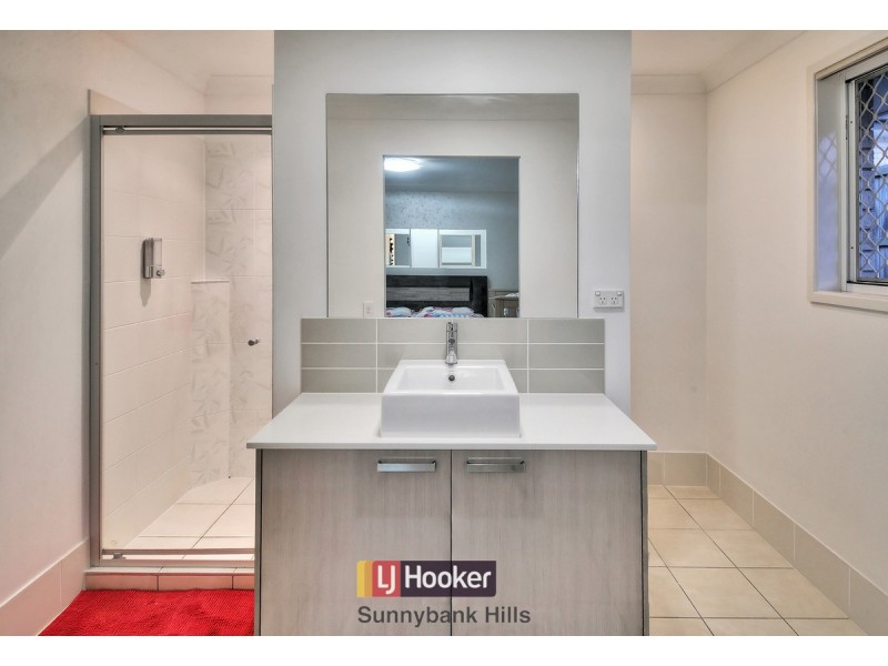 13 Rosella Close, Calamvale QLD 4116