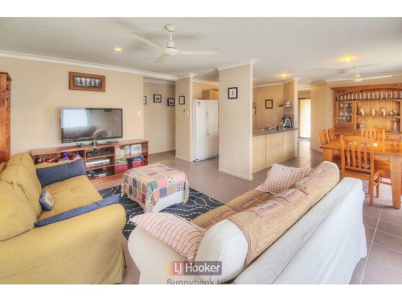 4 Brushbox Crescent, Sunnybank Hills QLD 4109