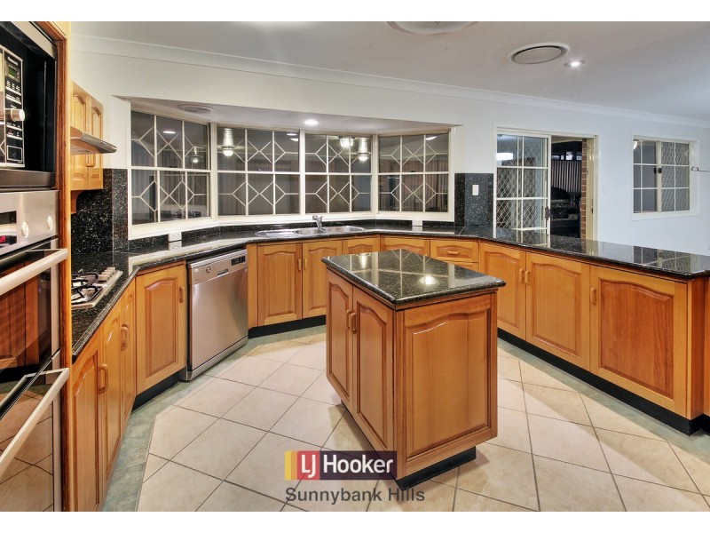 11 Pierce Court, Stretton QLD 4116