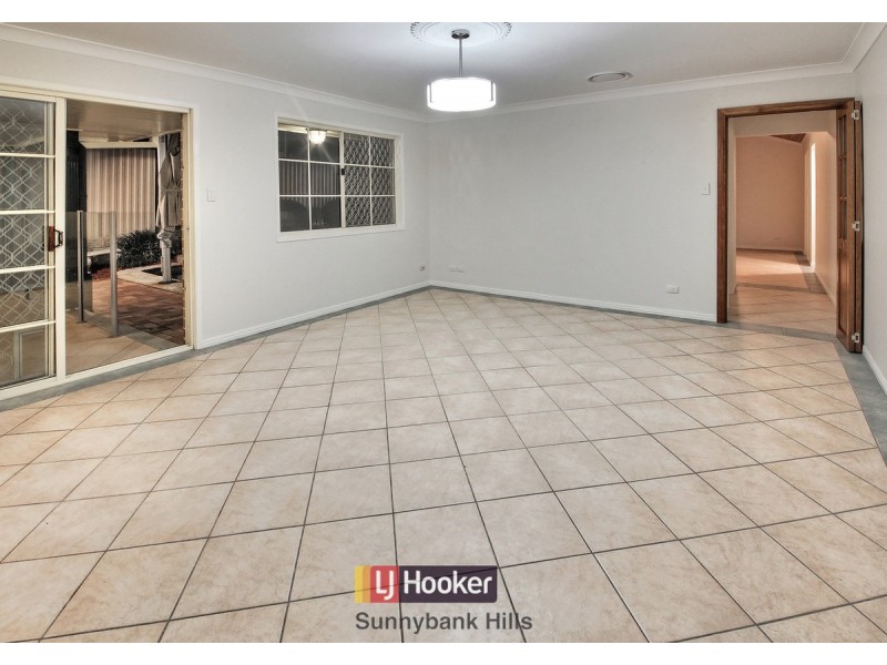 11 Pierce Court, Stretton QLD 4116