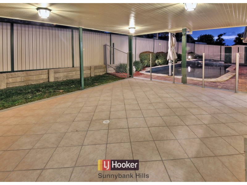 11 Pierce Court, Stretton QLD 4116