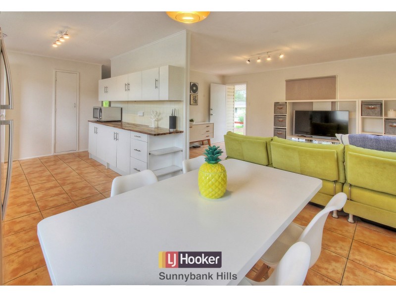 1 Talegalla Street, Wynnum West QLD 4178