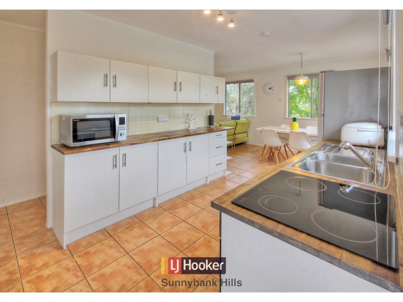 1 Talegalla Street, Wynnum West QLD 4178
