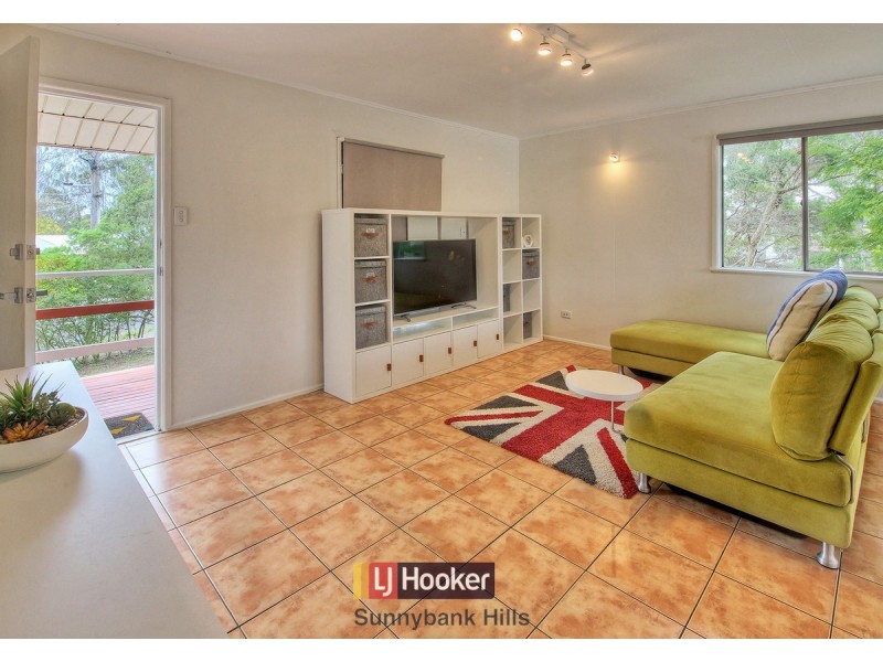 1 Talegalla Street, Wynnum West QLD 4178